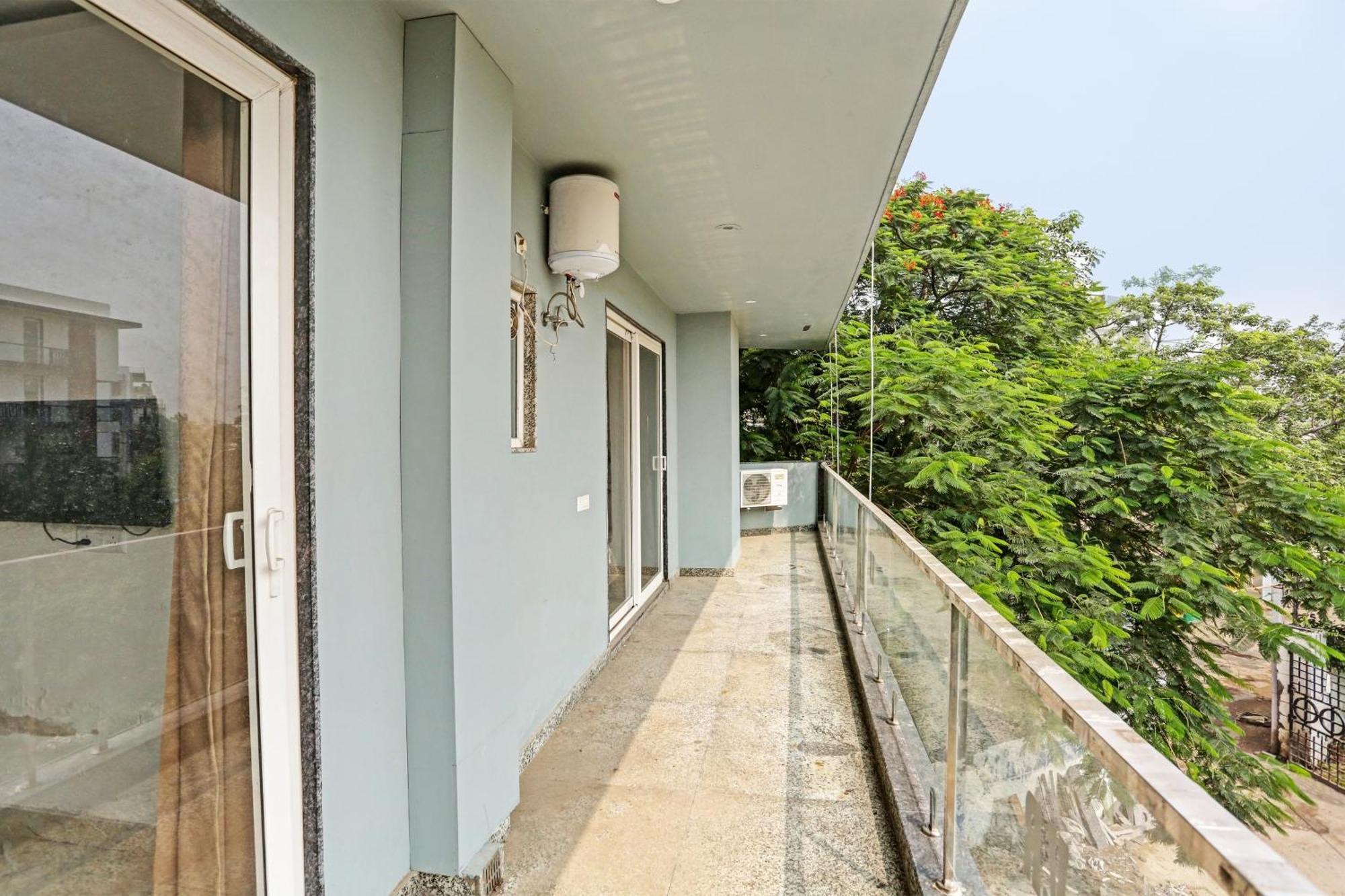 Hotel O Vikrant Residency Gurgaon Exterior photo